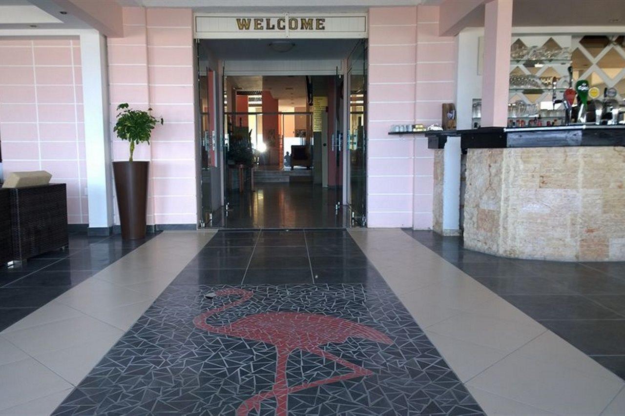 Flamingo Beach Hotel Larnaca Esterno foto