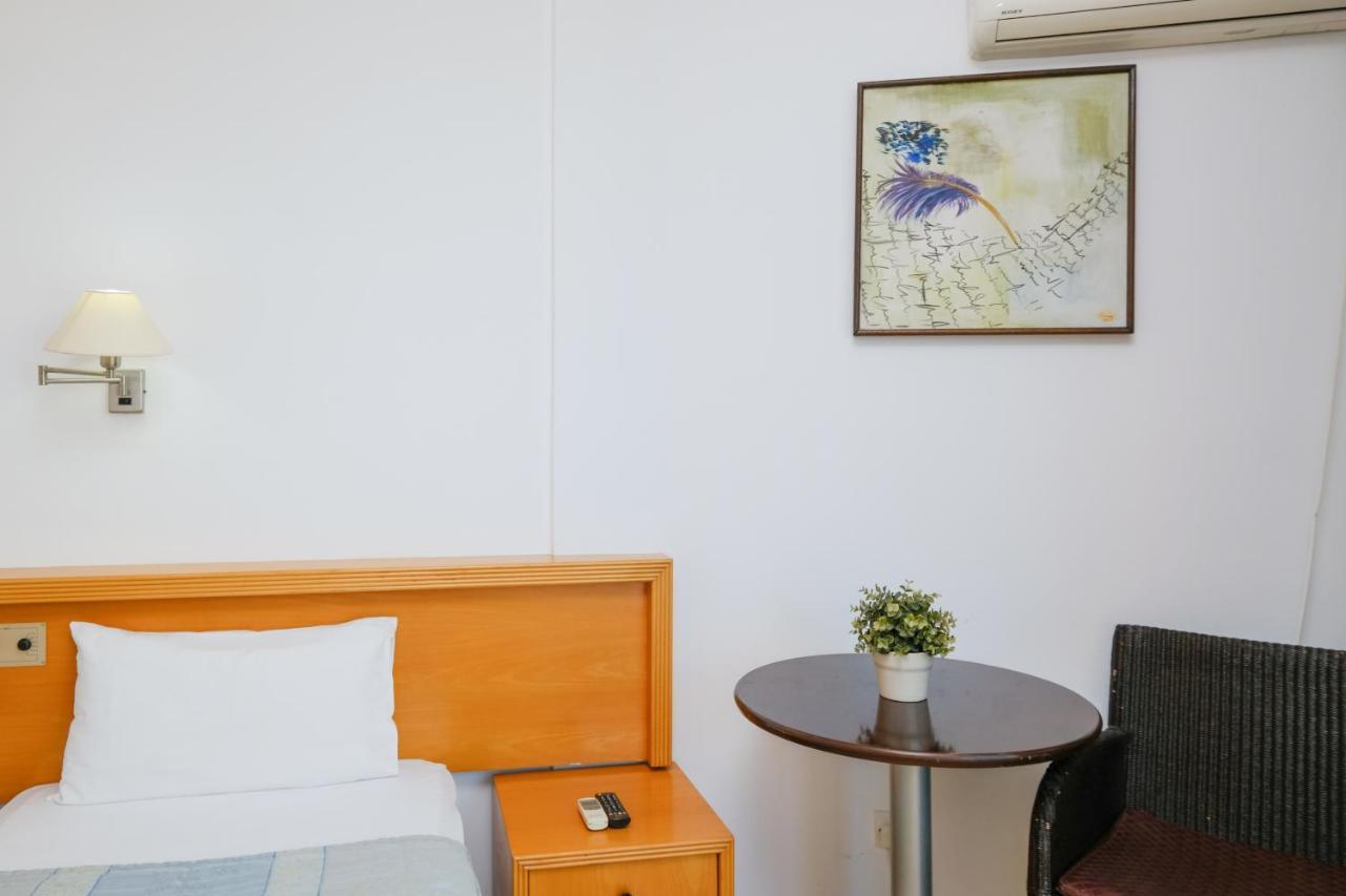 Flamingo Beach Hotel Larnaca Esterno foto