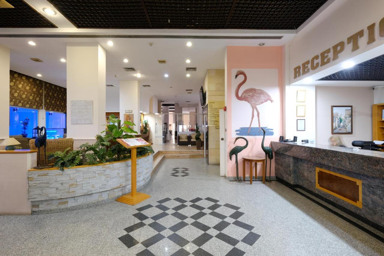 Flamingo Beach Hotel Larnaca Esterno foto